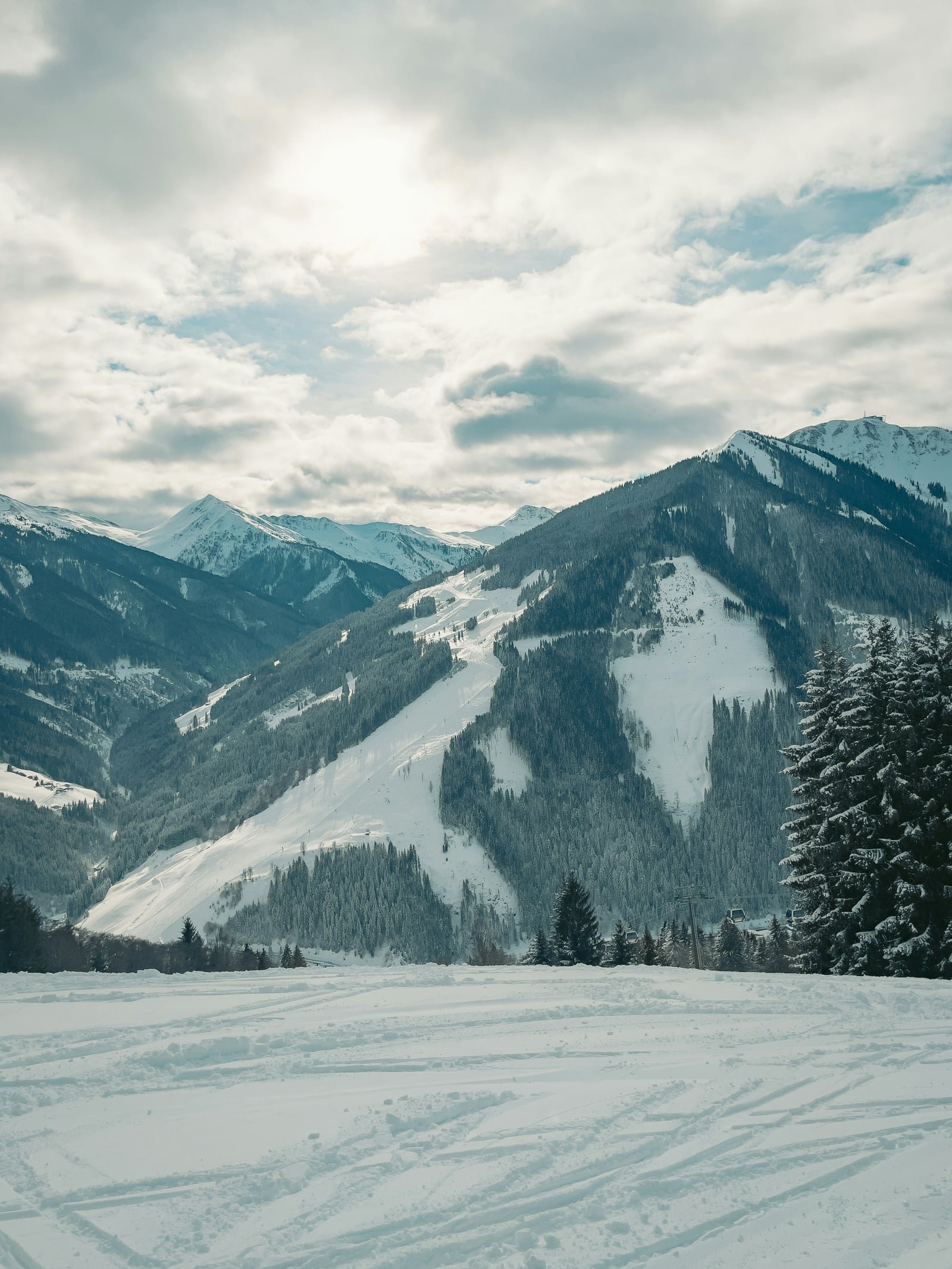 Saalbach-Hinterglemm ski terrain in winter