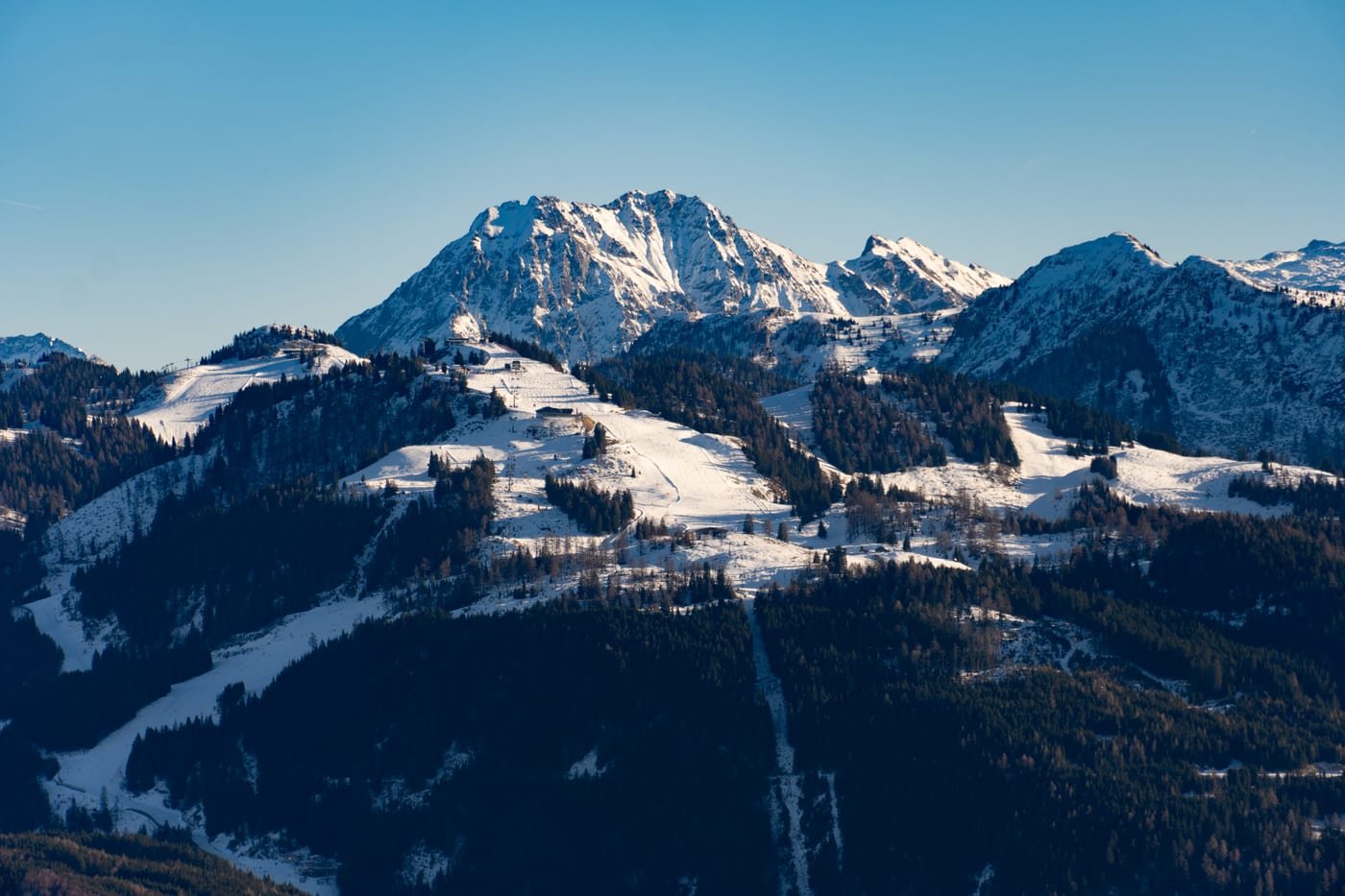 Alpendorf in winter